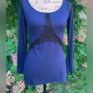 MICHI ladies 82% nylon VVGUC++long sleeve running /work out top in size XS